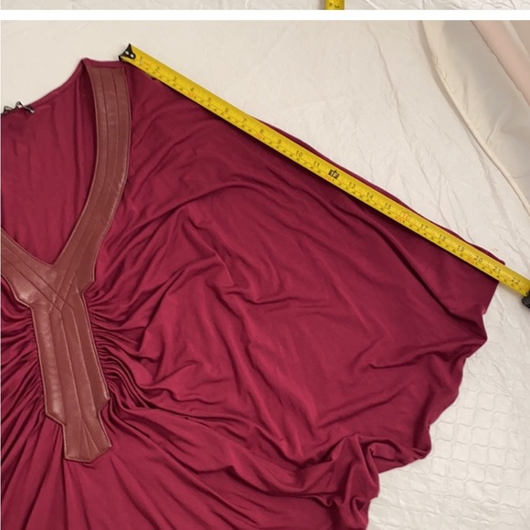Sky Brand burgundy batwing v-neck top with leather trim L - Picture 4 of 6